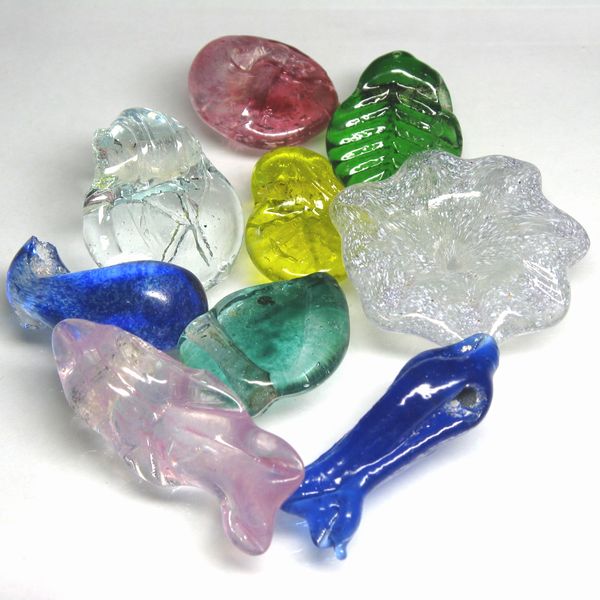 07-038| TOKO-BEADS | Kenya Recycled Glass pendant