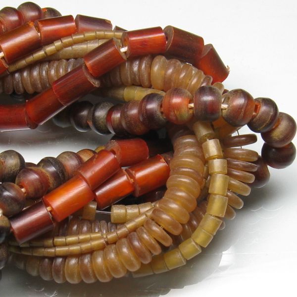 08-007| TOKO-BEADS | Horn beads