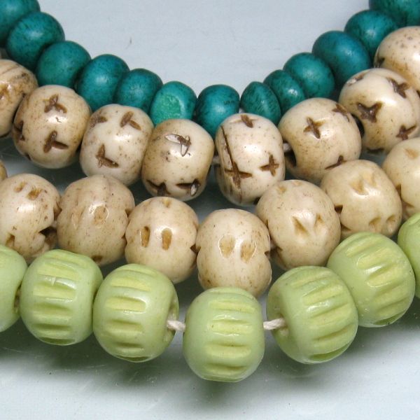 08-013| TOKO-BEADS | Java bone beads