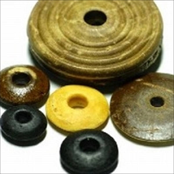 09-093| TOKO-BEADS | Palmwood beads