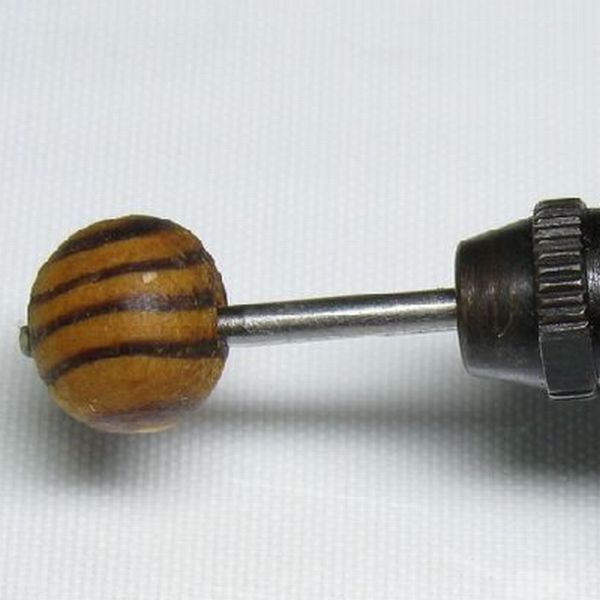 09-099| TOKO-BEADS | Wood beads reaming