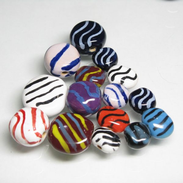 10-134| TOKO-BEADS | Kenyan ceramic beads (Size:M-S)