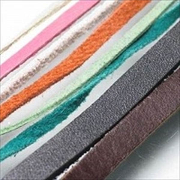 15-003| TOKO-BEADS | Flat leather cord 70Cm