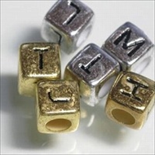 18-004| TOKO-BEADS | Dice-shaped alphabet beads 6mm