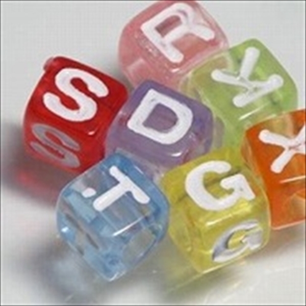 18-005| TOKO-BEADS | Dice-shaped alphabet beads 7mm