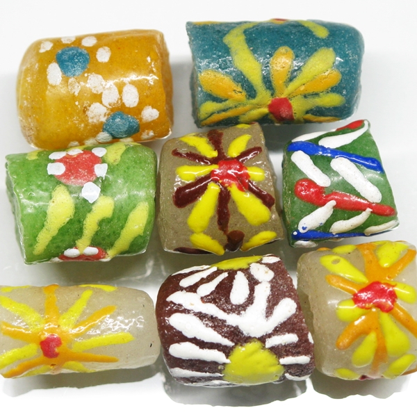 19-003| TOKO-BEADS | African floral glass beads