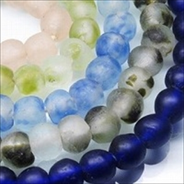 African recycled glass beads. There are various manufacturing methods for glass beads, but it seems that these recycled glass beads from Africa were molded after melting the recycled glass.