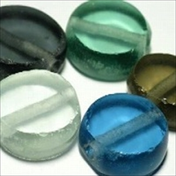 Side hole type recycled glass beads. There are various manufacturing methods for glass beads, but almost all glass beads are made of so-called 